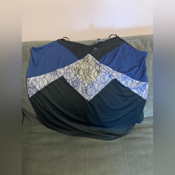 Express Tank Top. NWT. - Picture 3 of 5